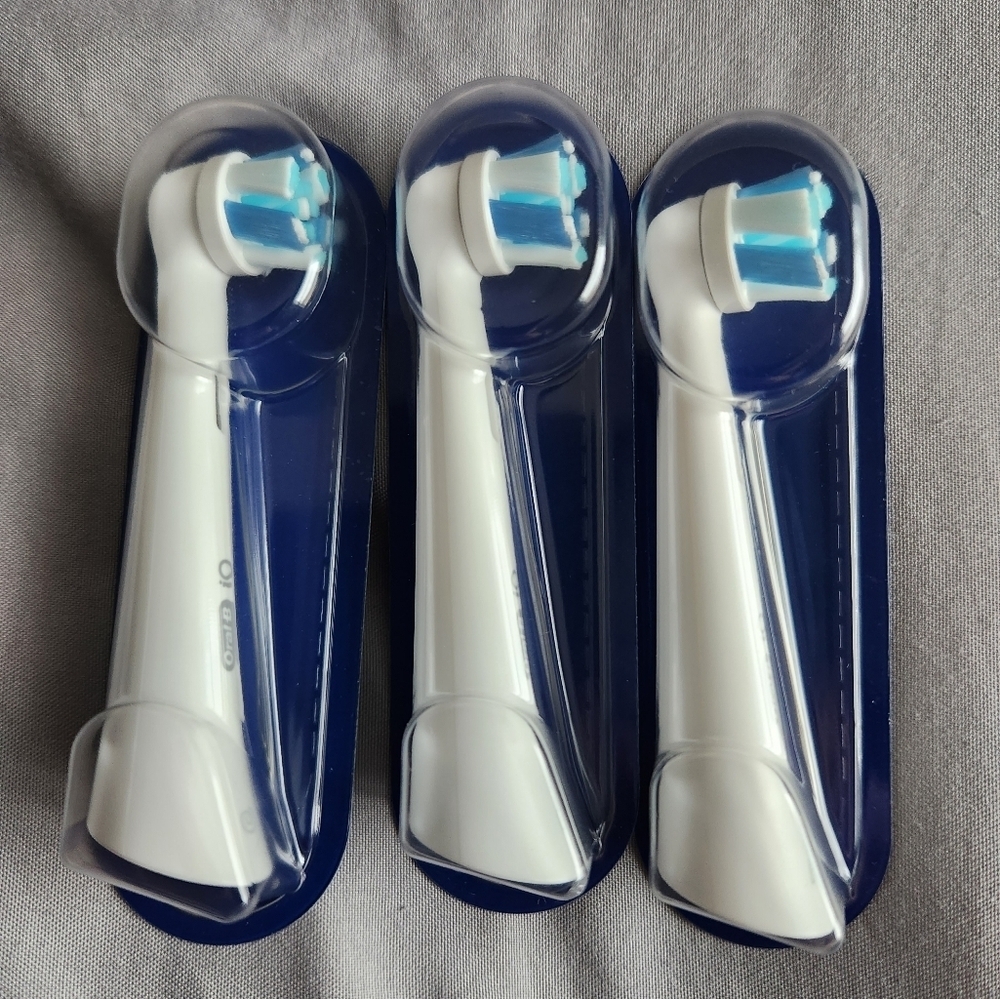Oral B IO White Replacement Heads Set of 3 New